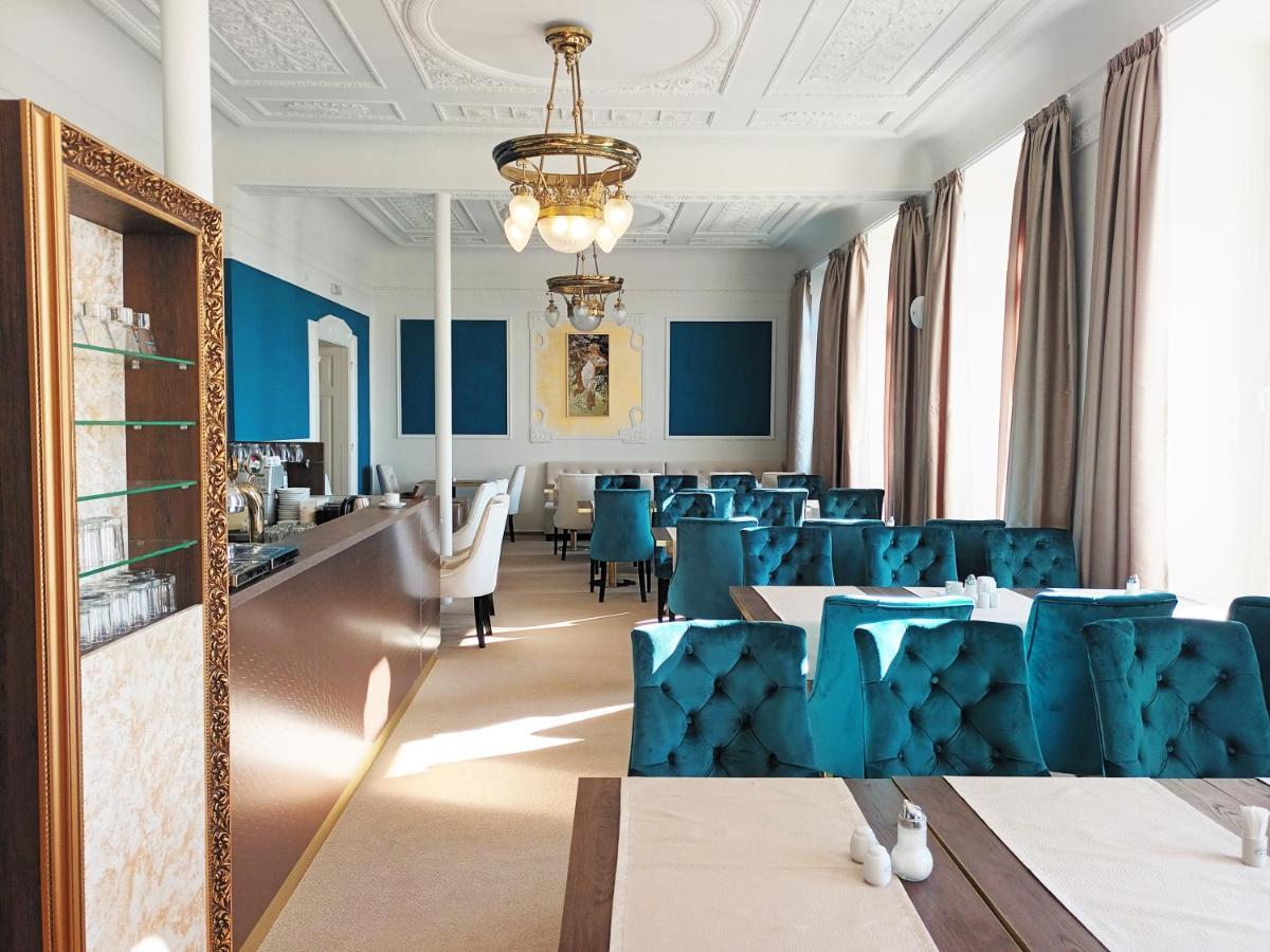 Hotel Maxim มาเรียอานซเกลาซนี ภายนอก รูปภาพ