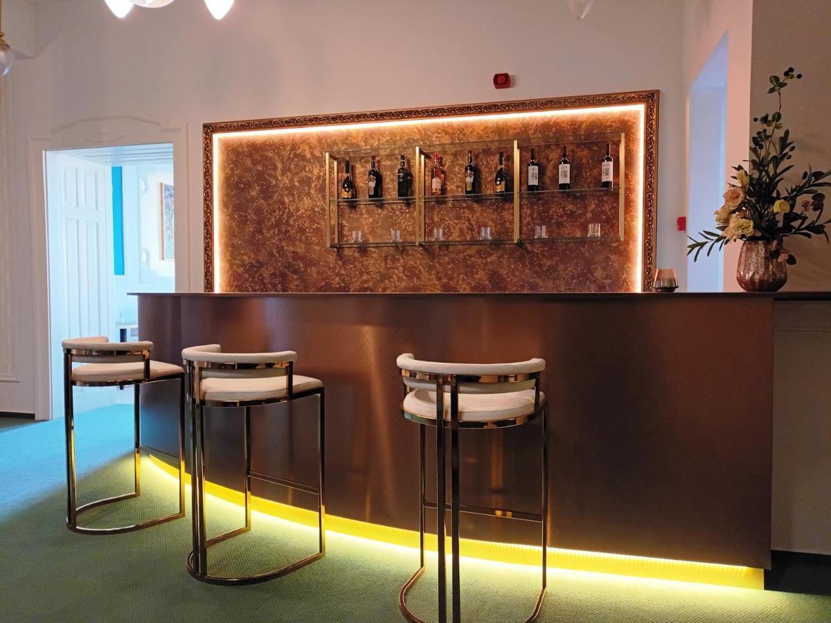 Hotel Maxim มาเรียอานซเกลาซนี ภายนอก รูปภาพ