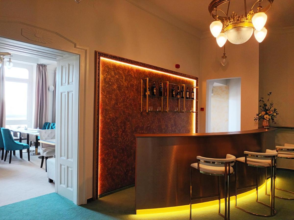 Hotel Maxim มาเรียอานซเกลาซนี ภายนอก รูปภาพ