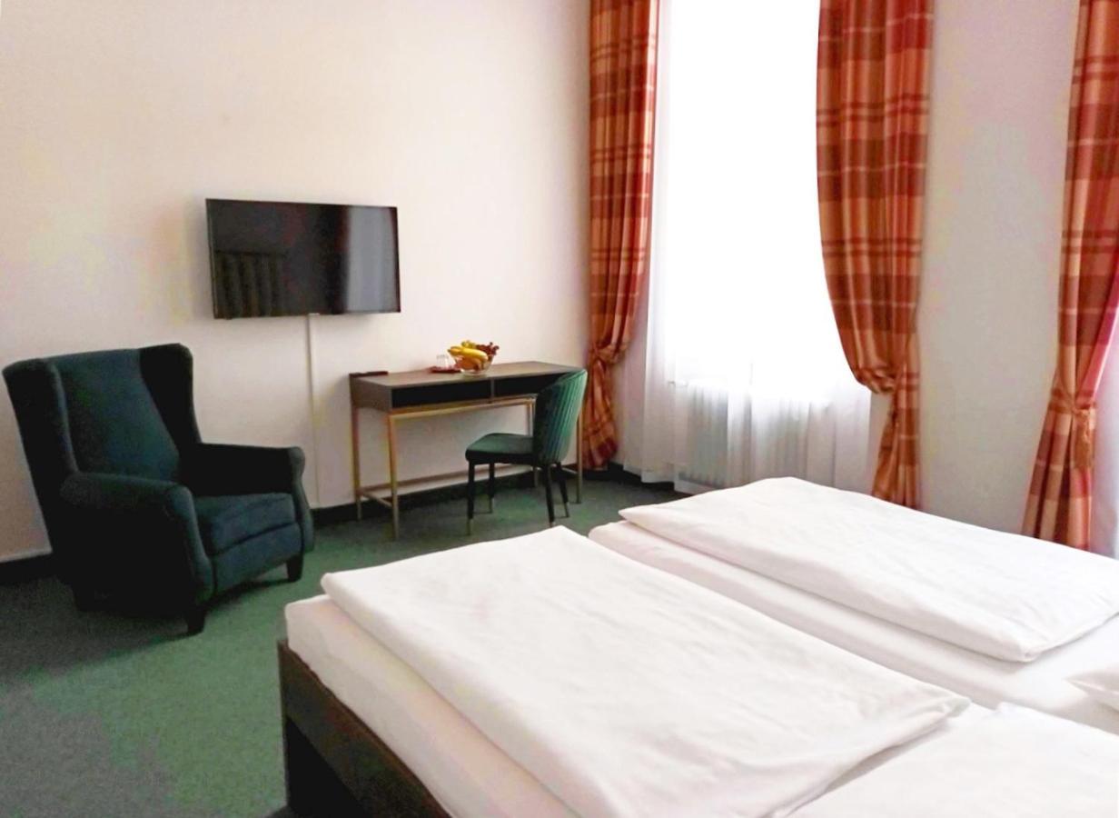 Hotel Maxim มาเรียอานซเกลาซนี ภายนอก รูปภาพ