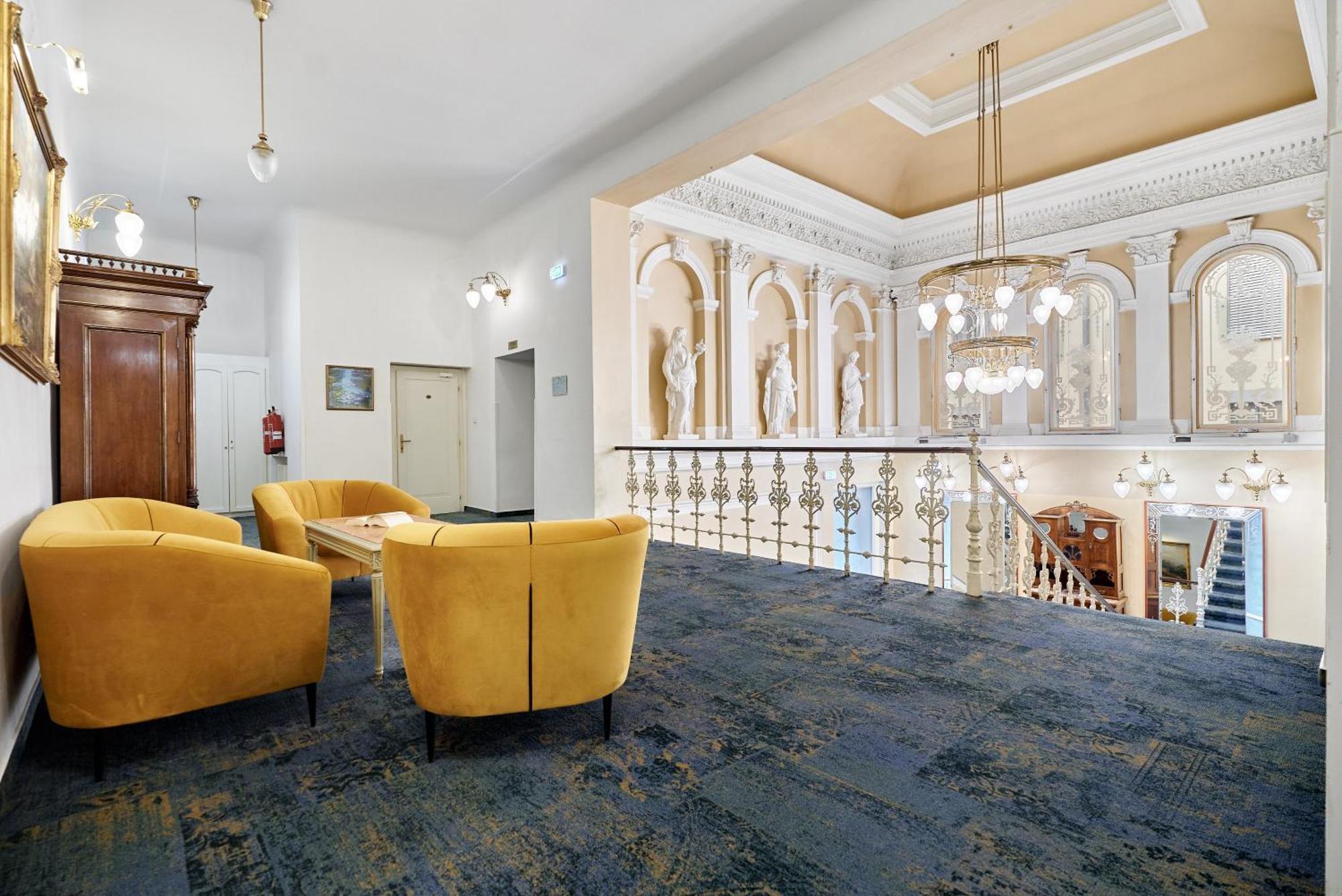 Hotel Maxim มาเรียอานซเกลาซนี ภายนอก รูปภาพ