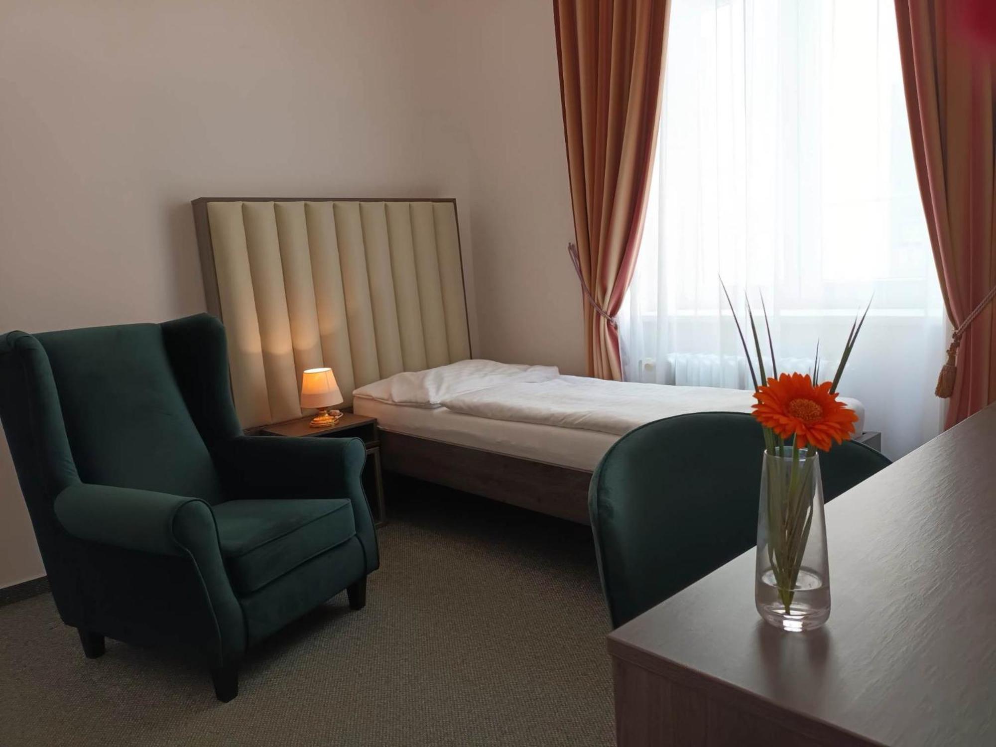 Hotel Maxim มาเรียอานซเกลาซนี ภายนอก รูปภาพ
